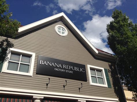 where are the banana republic factory stores in atlanta